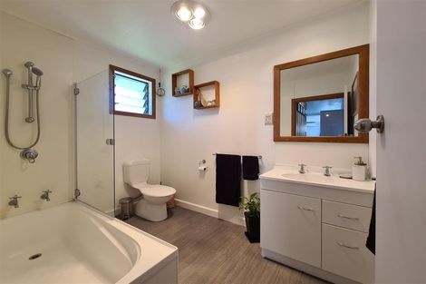 Photo of property in 37 Rochfort Street, Otane, 4202