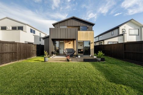 Photo of property in 31 Hinaki Street, Poike, Tauranga, 3112