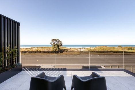 Photo of property in 124b Marine Parade, Mount Maunganui, 3116