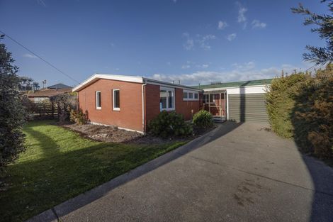 Photo of property in 5 Stuart Street, Holmes Hill, Oamaru, 9401