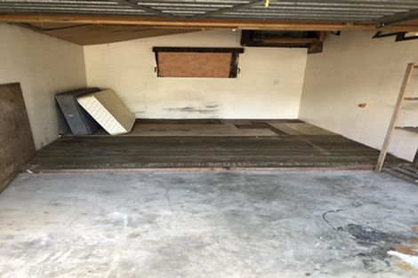 Photo of property in 2/4 Pine Street, New Lynn, Auckland, 0600