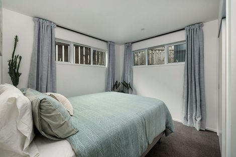 Photo of property in 12a Waterview Place, Haruru, 0204