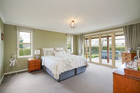 Photo of property in 38b Winton Lorneville Highway, Winton, 9781