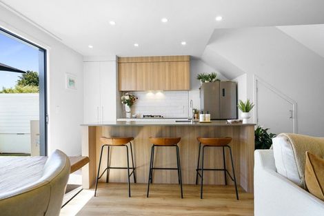 Photo of property in 2/102 Swayne Road, Cambridge, 3434