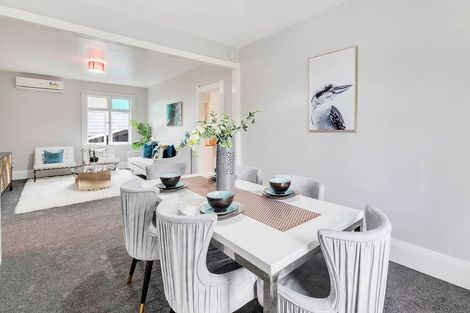 Photo of property in 55 Chislehurst Street, Henderson, Auckland, 0612