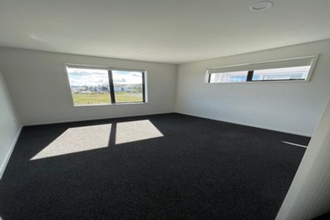 Photo of property in 14 Minhas Road, Papakura, 2110