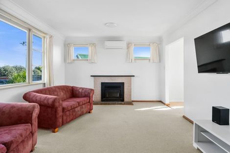 Photo of property in 27 Bledisloe Street, Levin, 5510