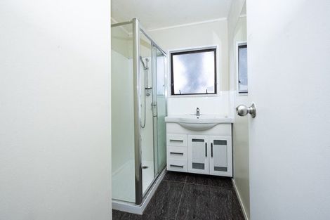 Photo of property in 2/9 Cornwall Road, Mangere, Auckland, 2022