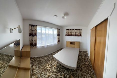 Photo of property in 20 Oswald Crescent, Paparangi, Wellington, 6037