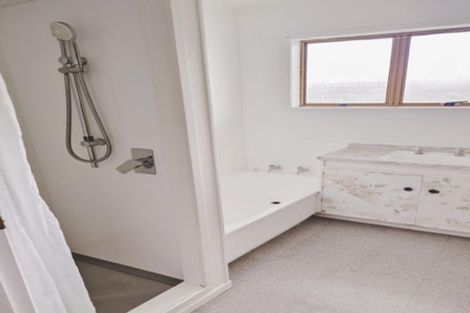 Photo of property in 1/40 Halberg Street, Glenfield, Auckland, 0629