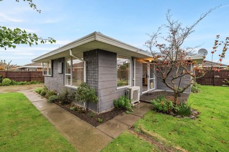 Photo of property in 2/15 Dumfries Drive, Hei Hei, Christchurch, 8042
