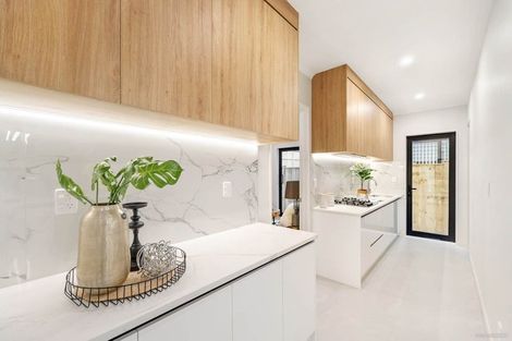 Photo of property in 22 Ballyliffin Drive, Flat Bush, Auckland, 2019