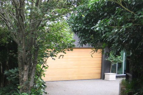 Photo of property in 12 Torwood Road, Khandallah, Wellington, 6035