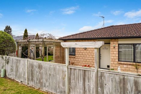 Photo of property in 64 Martyn Street, Waiuku, 2123
