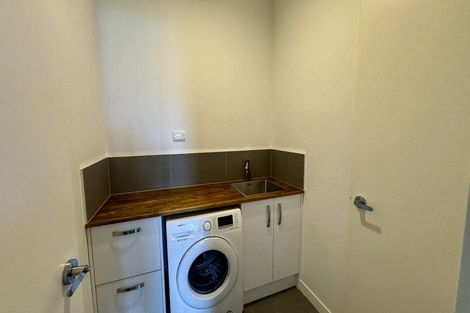 Photo of property in 31a Wairau Road, Forrest Hill, Auckland, 0627