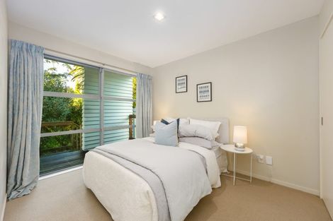 Photo of property in 21a Lyons Avenue, Murrays Bay, Auckland, 0630