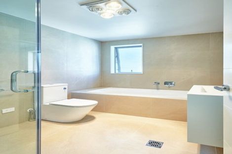 Photo of property in 2 The Boulevard, Sunnyhills, Auckland, 2010