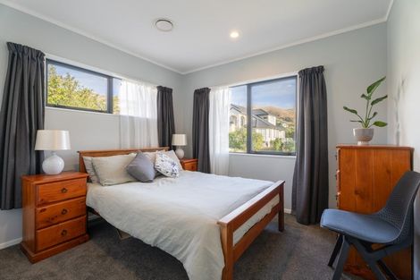 Photo of property in 7 Amesbury Drive, Churton Park, Wellington, 6037