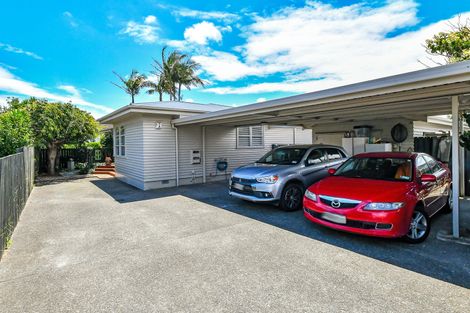 Photo of property in 11a Youngs Road, Papakura, 2110