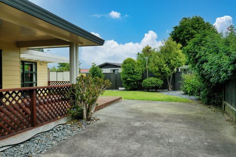Photo of property in 7 Edgewater Grove, Whakatane, 3120