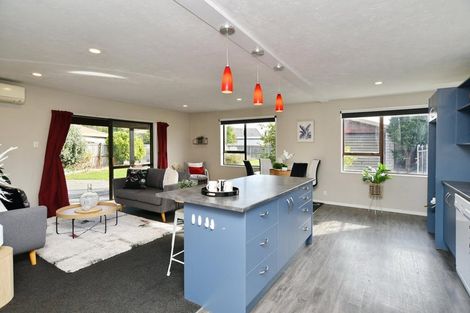 Photo of property in 31 Tyrone Street, Belfast, Christchurch, 8051