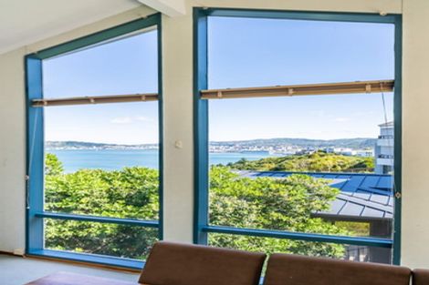 Photo of property in 16 Shalimar Crescent, Khandallah, Wellington, 6035