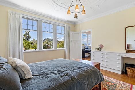 Photo of property in 9 Thorby Street, Northland, Wellington, 6012