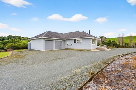Photo of property in 109 Mountain Road, Maungaturoto, 0587