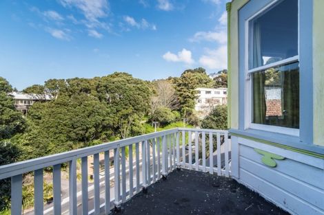 Photo of property in 196 Glenmore Street, Northland, Wellington, 6012