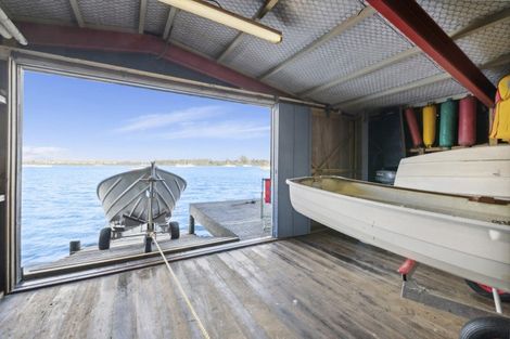 Photo of property in 132 Aeroview Drive, Beach Haven, Auckland, 0626