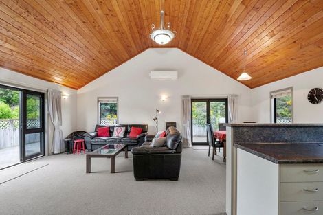 Photo of property in 2/1 The Moorings, Two Mile Bay, Taupo, 3330