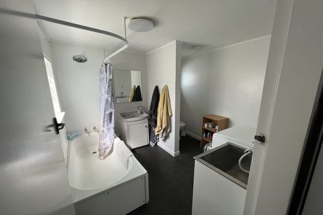 Photo of property in 18 Tamar Street, Island Bay, Wellington, 6023