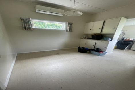 Photo of property in 46 Northland Road, Northland, Wellington, 6012