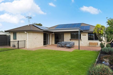 Photo of property in 21 Mangakoea Place, St Andrews, Hamilton, 3200