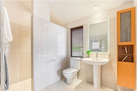 Photo of property in 48a Picasso Drive, West Harbour, Auckland, 0618