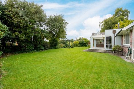 Photo of property in 57 Crofton Road, Harewood, Christchurch, 8051