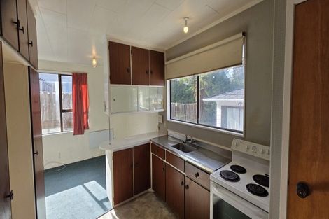 Photo of property in 4 Whitby Place, Westown, New Plymouth, 4310