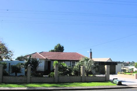 Photo of property in 45 Kaurilands Road, Titirangi, Auckland, 0604