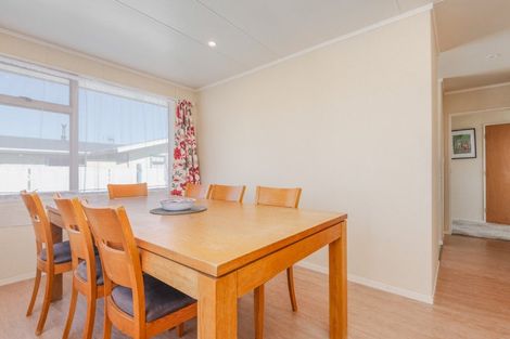 Photo of property in 5 Chatsworth Place, Highbury, Palmerston North, 4412