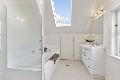 Photo of property in 9 Cooper Street, Karori, Wellington, 6012