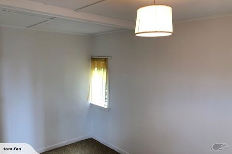 Photo of property in 8 Park Rise, Campbells Bay, Auckland, 0630