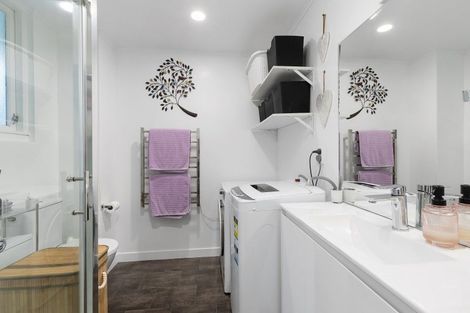 Photo of property in 5/18 Agra Crescent, Khandallah, Wellington, 6035