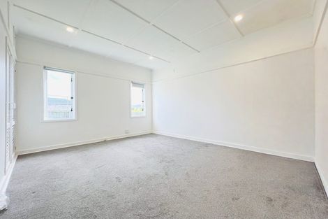 Photo of property in 279 Massey Road, Mangere East, Auckland, 2024