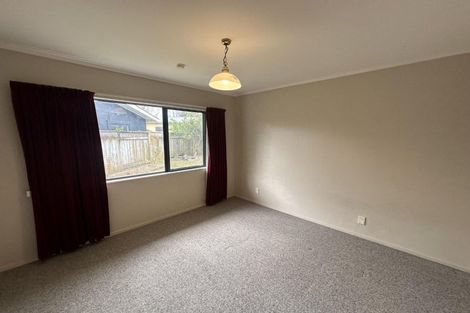 Photo of property in 4a Brett Place, Takaro, Palmerston North, 4412