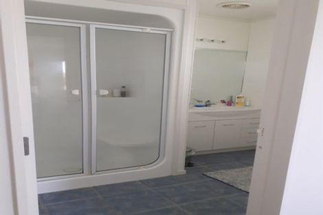Photo of property in 12 Shelter Grove, Frankleigh Park, New Plymouth, 4310