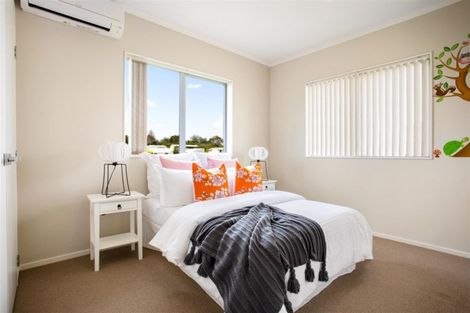 Photo of property in 8 Jezero Drive, Massey, Auckland, 0614