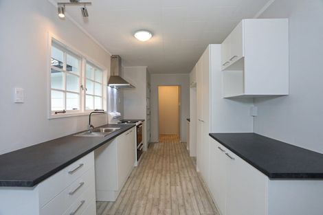 Photo of property in 51 Station Road, Marton, 4710