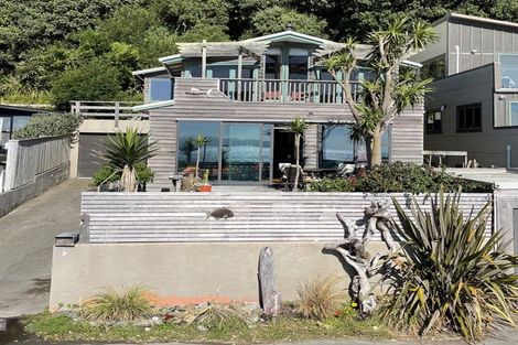 Photo of property in 9 Ocean Parade, Pukerua Bay, 5026