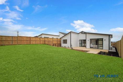 Photo of property in 30 Paihere Street, Huapai, 0810