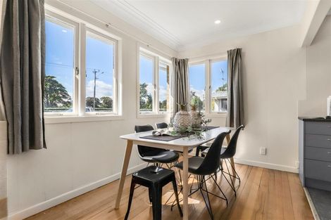 Photo of property in 1/60 Racecourse Road, Waiuku, 2123